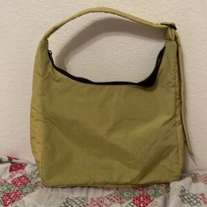 Baggu nylon shoulder bag lemongrass